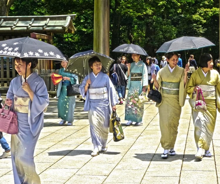Tự học tiếng Nhật cho người đi làm bận rộn: Lộ trình thực tế giúp tiến bộ rõ rệt dù không có nhiều thời gian